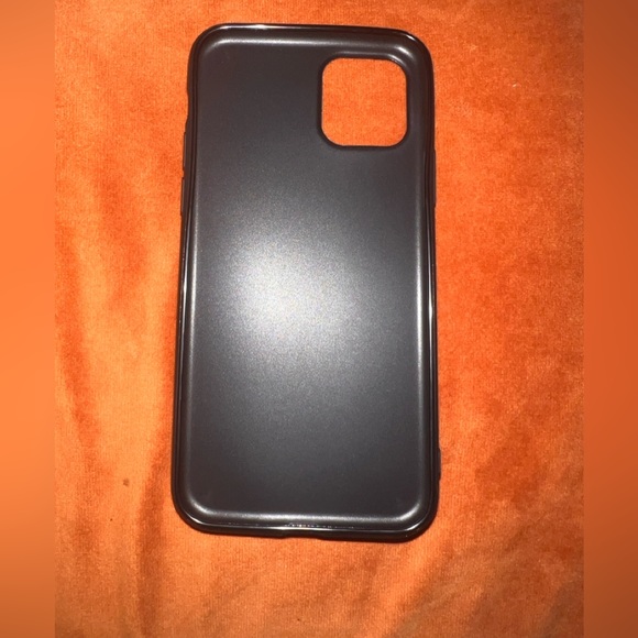 Designer styled iphone case - Picture 2 of 3